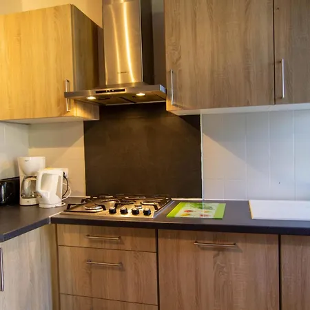 Maison Rurale Pour 6 Pers. Avec Piscine Partagee Et Animaux Accueillis A Capy - Fr-1-616-396