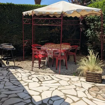 Maison Rurale Pour 6 Pers. Avec Piscine Partagee Et Animaux Accueillis A Capy - Fr-1-616-396