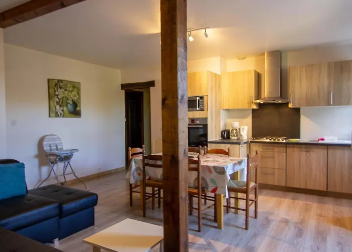 펜션 Maison Rurale Pour 6 Pers. Avec Piscine Partagee Et Animaux Accueillis A Capy - Fr-1-616-396